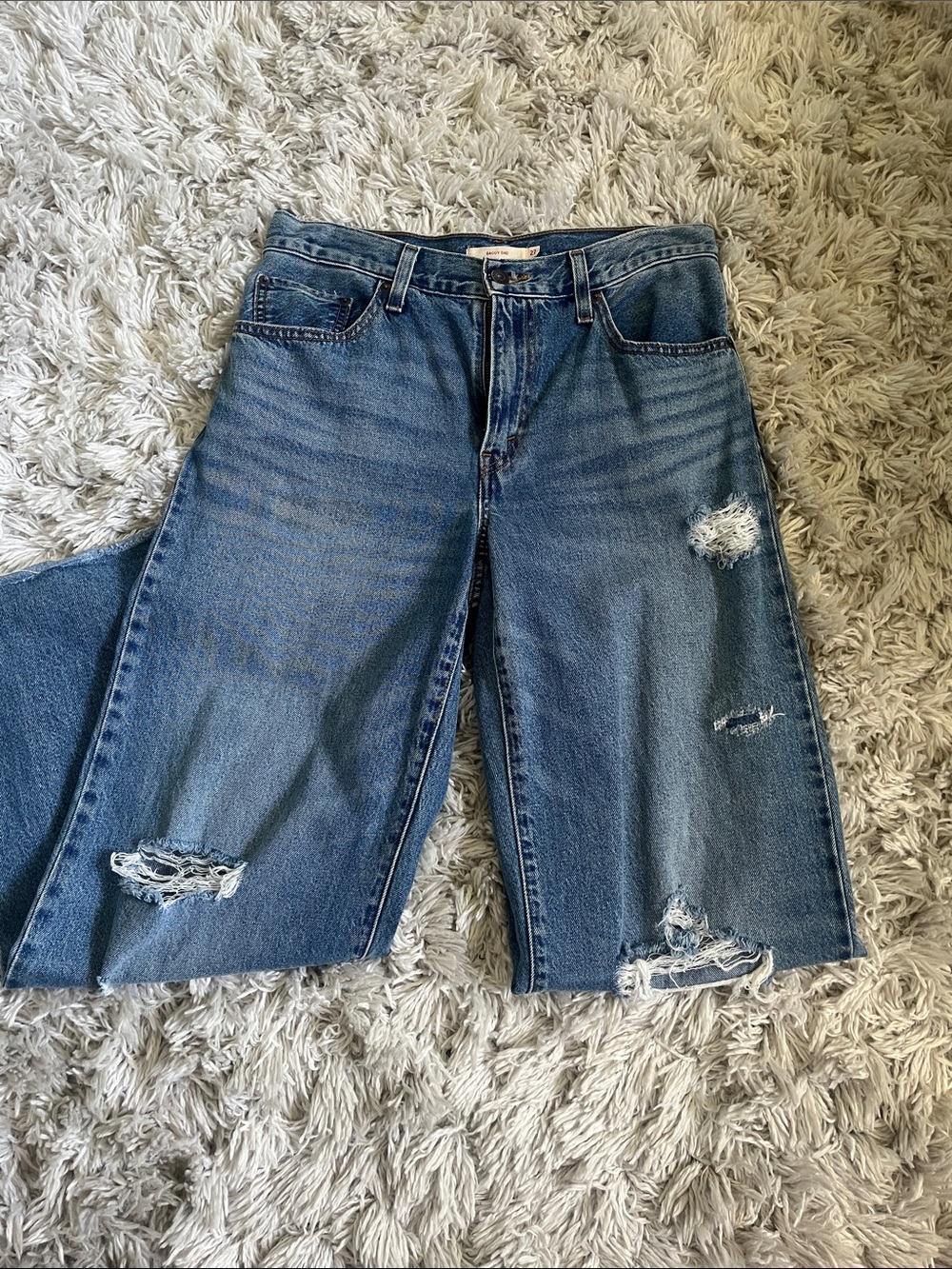 Levi's Baggy Dad Distressed Wide-Leg Blue Jeans